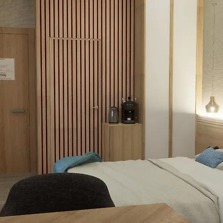 By Pierre & Hotel